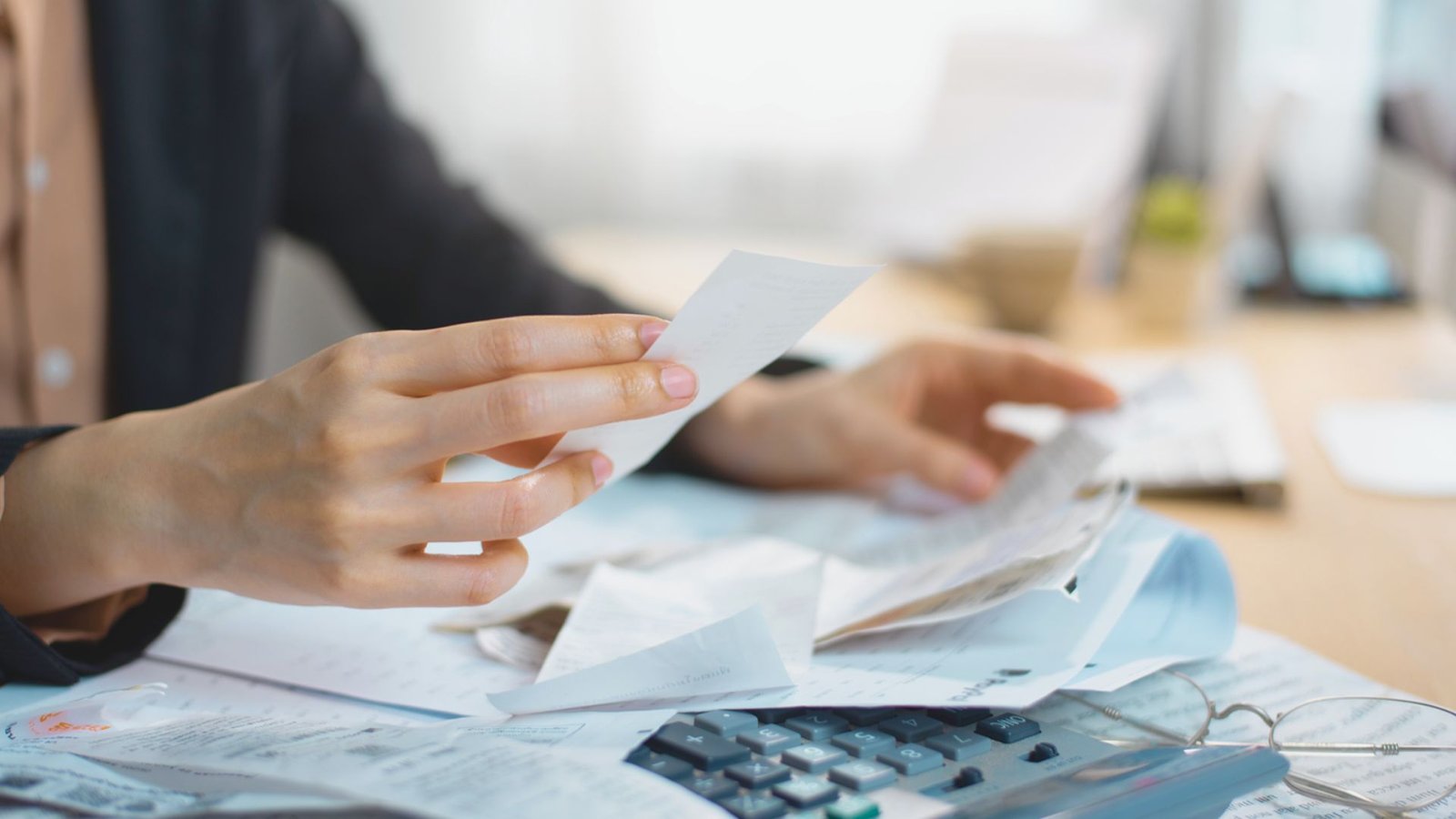 What Are Some Key Components of Successful Budgeting?